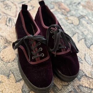 H&M / Velvet Lace-Up Sneakers in Burgundy and Black